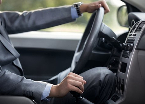 Xử lý các sự cố thường gặp khi lái xe ô tô